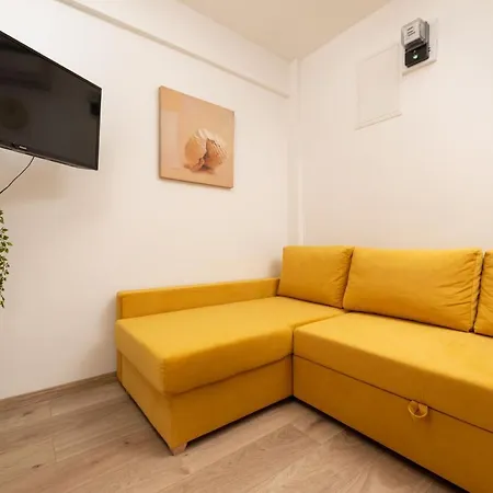 Danica By El-pi Tours