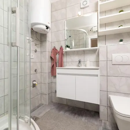 Danica By El-pi Tours Appartement