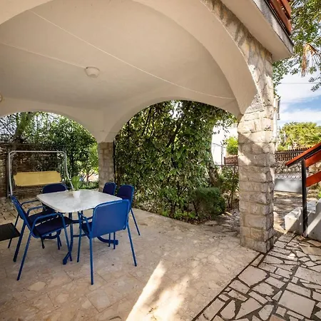 Danica By El-pi Tours Appartement Njivice