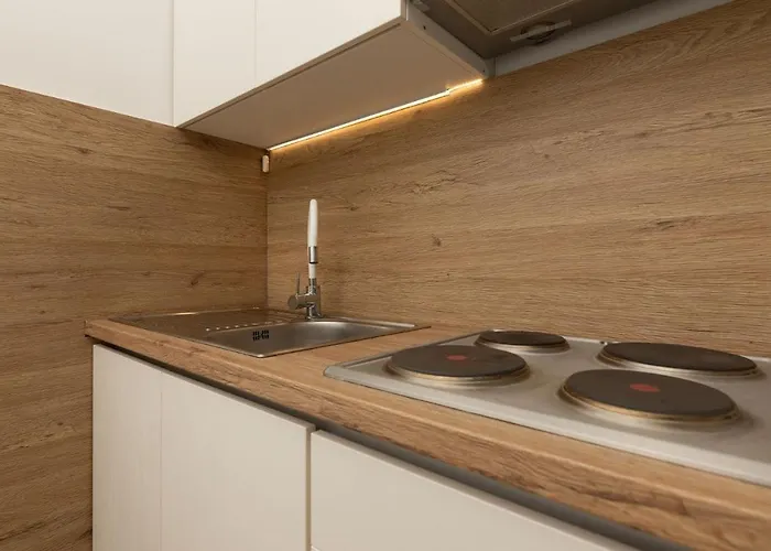 Danica By El-pi Tours Apartamento Njivice