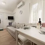Danica By El-pi Tours Appartement *
