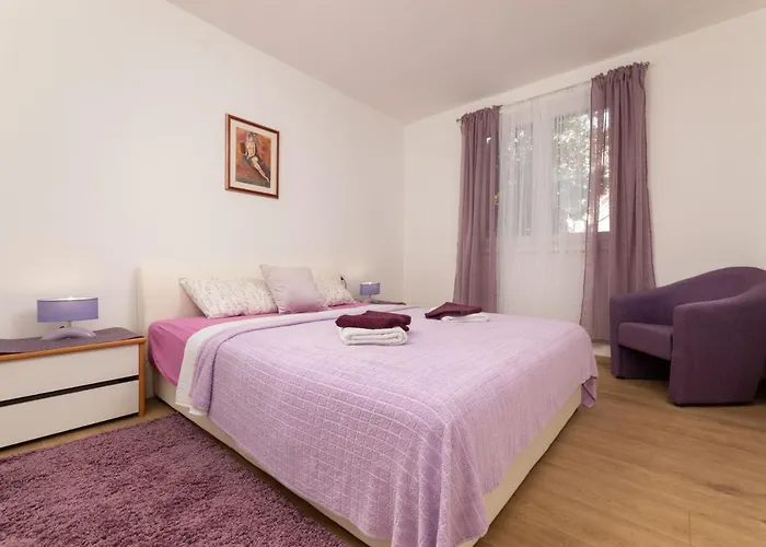 Apartament Danica By El-pi Tours Njivice
