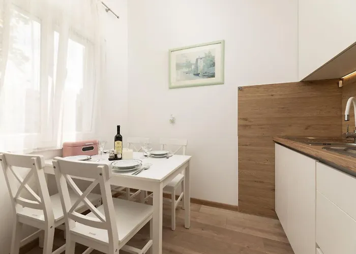 Danica By El-pi Tours Njivice